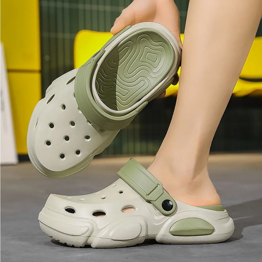 2026Summer Men's Slippers Outdoor Sandals Beach Comfortable EVA Soft Slides Clogs Casual Garden Shoes Men Indoor Home Slippers
